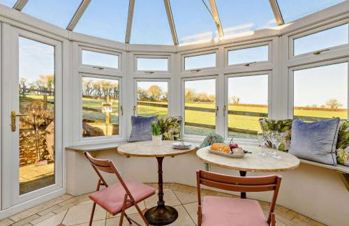 Wisteria View with hottub & cabin sleeps 20 - Foto 49