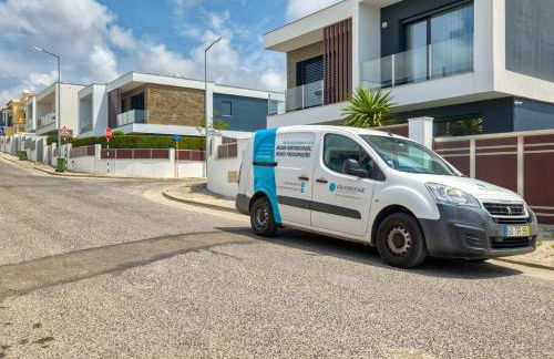 Vita Portucale ! Chic Luxe Villa with Saltwater Pool - Foto 21