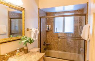 Beautiful 3500sf Lake Tahoe Home W/ Open Layout - Foto 22