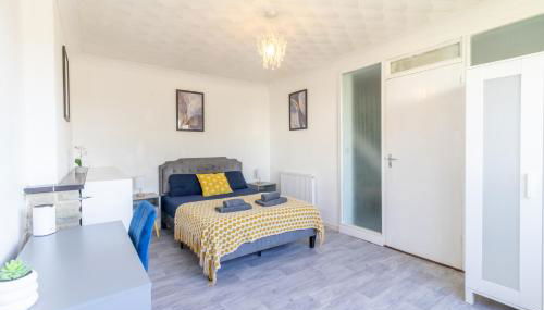 Open Mind Property - HotTUB, 4 Beds & 2 Free Parking - Foto 3