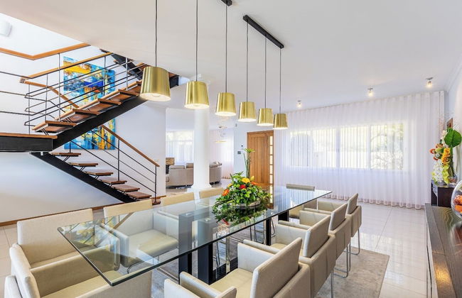 Luxury Villa With Private Heated Pool, Garden and Views of the sea and Mountains - Foto 50