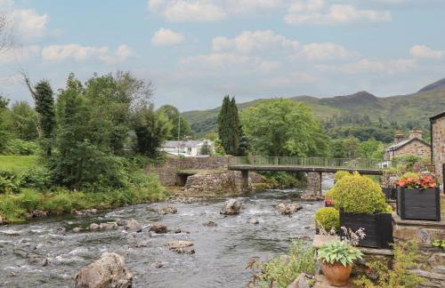 Riverside Cottage - Photo 2