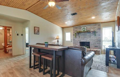 Ranch Getaway with Pool and Horse Stall Access! - Foto 6