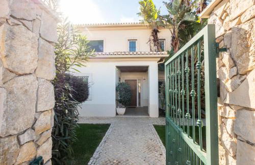 Villa Cordeiro - Heated Pool - Free wi-fi - Air Con - Foto 8