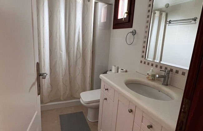 Birds Villa Apartments with Heated Pool - Including Car and Breakfast - Photo 73