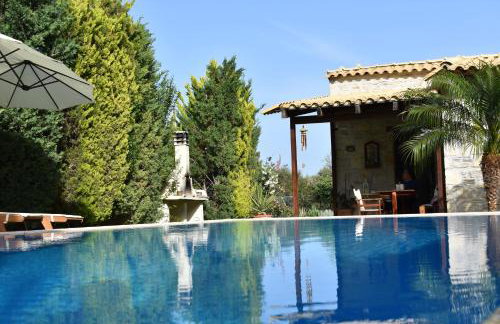 private villa near Arvi - Foto 18