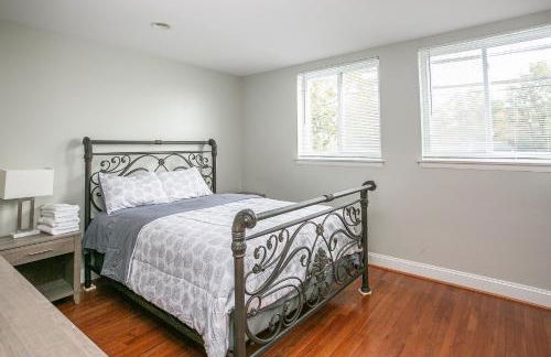 Cozy 3 Bedroom Min to National Mall Great Location and Free Parking - Foto 23