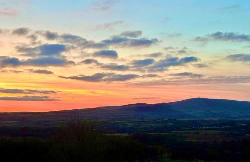 Rural Cottage, 3 beds, 3 bath,LOG BURNER, HOT TUB, with Cymru Holidays - Foto 62