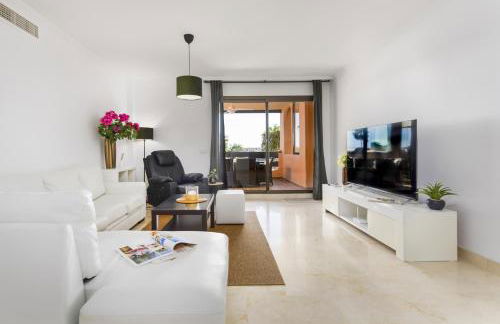 Casares Costa Gem: 2BR with Pool - Photo 6
