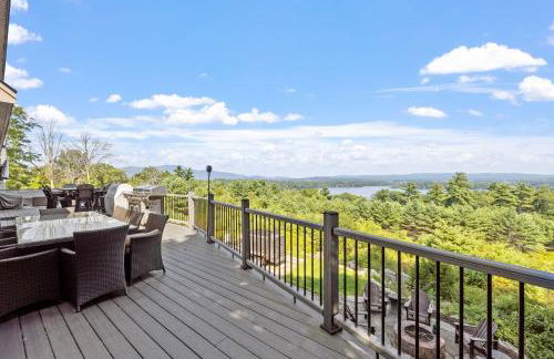 Lakeside Luxury Retreat with Winnipesaukee Views - Foto 10