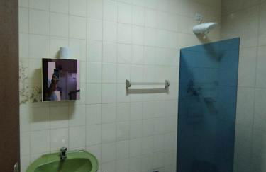 Seu Apto Praia da Costa 1 Todo Seu Grande Mobiliado Centro Excelente Local Ar condicionado - Foto 17