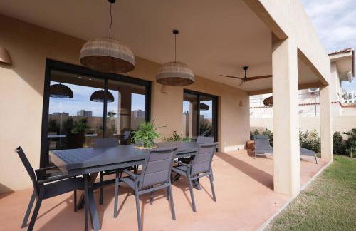 Casa unifamiliar con jardín en la playa - Foto 3