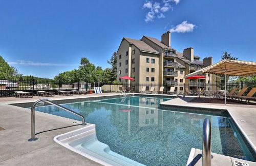 Ski Condo with Garage Parking and Pool - Foto 22