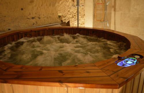 Maison troglodyte de charme avec salle de jeux et spa à Vouvray - FR-1-381-87 - Foto 22