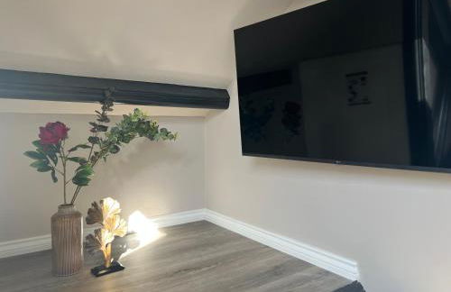 On The Avenue Apt 4 - Photo 22