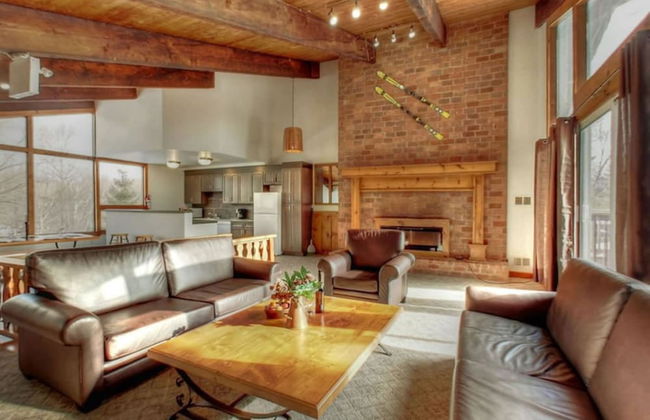 Spacious 8 bdrm Cottage with Private Beach Access, BBQ, Hot Tub, Sauna, Pet friendly - Foto 10