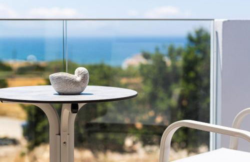 Evilio Suites, Inspired Family Retreat with Pool, Βy ThinkVilla - Foto 38