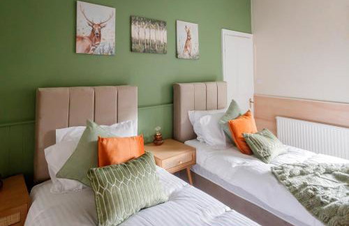 The Green House 3 Bed House - Contractors, Families, Close to city centre, Free Parking - Foto 10