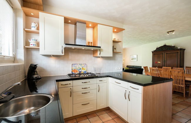 Farmhouse in Rheeze Near Forest and Meadows - Foto 6