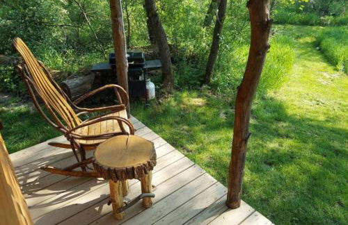 Cozy Creekside Cabin Rental for a Secluded Weekend Getaway in Wisconsin - Foto 17