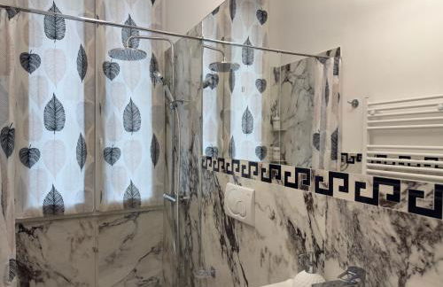 Milan - 2BR 2BA Apt - 5 min walk to Metro & Train - Foto 11