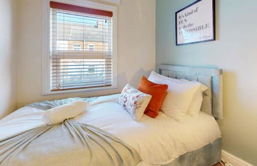 Cosy 3 bedroom home from home - Photo 7