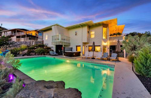 Epic Hillside Retreat Htd Pool HotTub Golf 4400sf - Foto 37