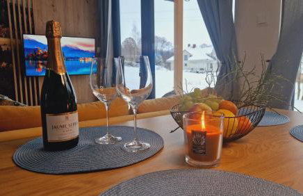 Brzuchem do góry - Foto 13