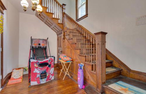 2 Miles to Dtwn! Idyllic Rochester Apt with Hot Tub - Foto 23