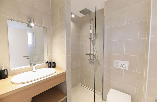 Air-conditioned Apartment Near Beach - Photo 12