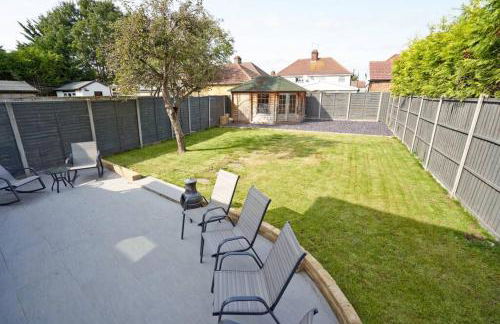 Home from home - 4 Double Bed House with Parking - Foto 3