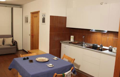 La Finestra sul Pizzo Scalino Grazioso monolocale a pochi passi dal centro cittadino - Photo 13