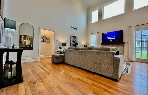 NEW, big, beautiful, Executive Home Liberty Twp - Foto 19