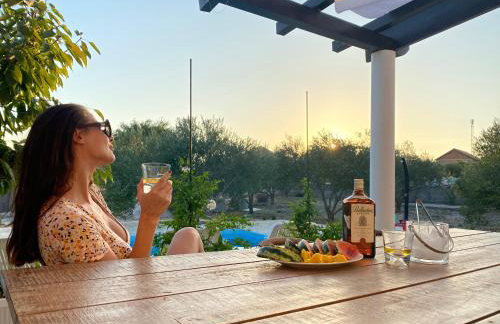 Villa Bubica- cozy holiday home in rural area with pool - Photo 3