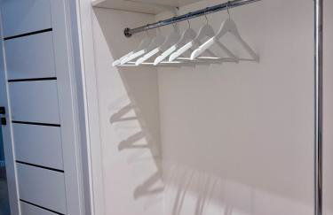 MODERN VILLA & PRIVATE GARDEN in Warsaw - Fully Renovated 2025 - Foto 31