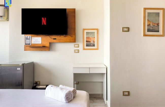 Xuru Stays I Jacuzzi Studios @ The Pyramids - Foto 39