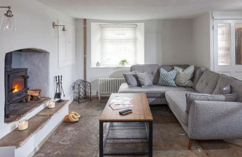 Hurst Cottage - Photo 6