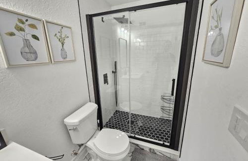 Stylish Duplex walkTO Lake Eola Orlando. Sleeps 8 - Foto 5