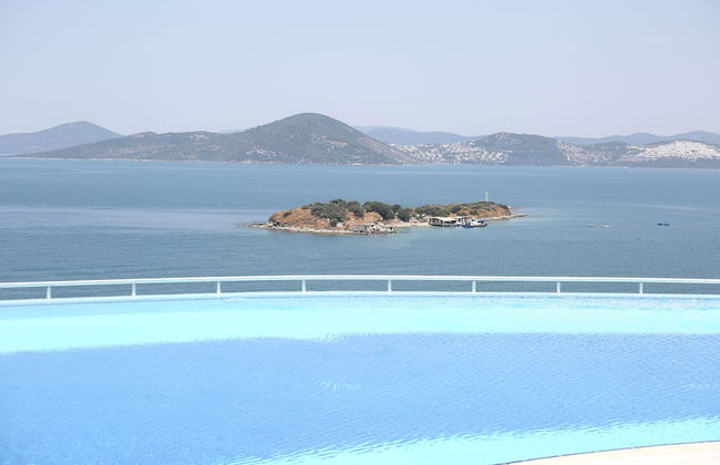 1 Bedroom Apartment Lake View 3 by Likya Global - Photo 23