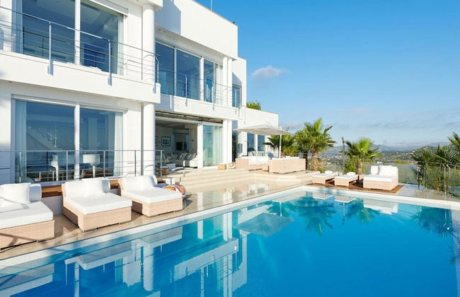 Lavish Villa With Infinity Pool and Views - Foto 32