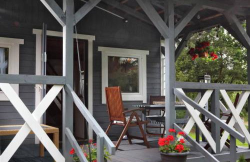 Drewniany domek nad jeziorem w Sitnie - Foto 3