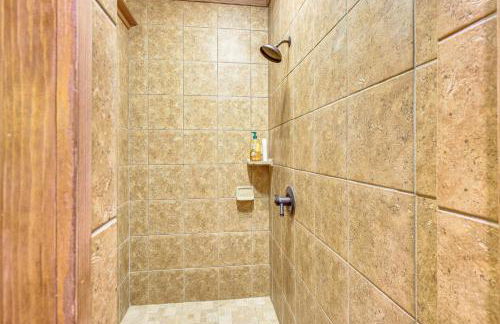 Fish, Boat and Hike Pet-Friendly Cabin in Arkansas - Foto 14