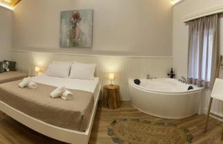 Goninos Jacuzzi Suite - Foto 7