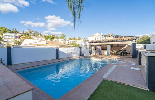 Cubo's Casa El Rodeo & Private Pool - Photo 5