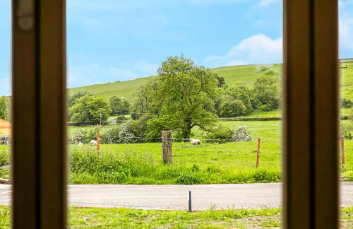 The Coach House at Dovedale Manor - Photo 11