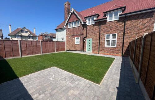 4 The Royal Serviced Apartments, Harwich - Garden- Parking-Fast WiFi - Foto 9