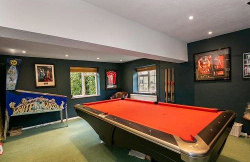 Beautiful 5-Bedroom Home with Cinema & Games Room - Foto 6