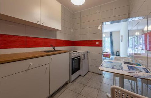 Cozy Apartment In Novalja With Wifi - Photo 3