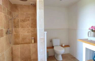 Clède lovée dans la forêt, sauna & bain nordique - Foto 8