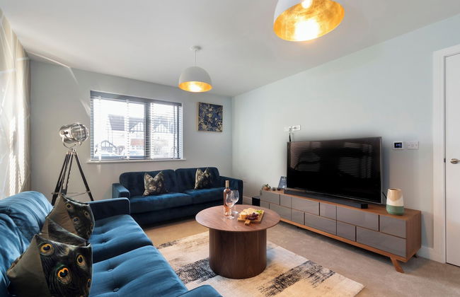 Elliot Oliver - 2 The Old Surgery: Stunning 4 Bedroom Home With Parking In Cheltenham - Photo 16